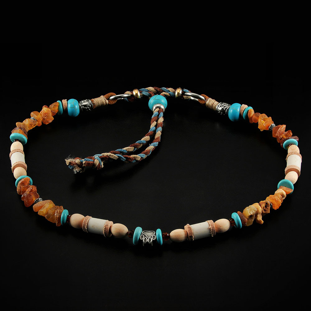 Bernsteinkette mit Zirbenholz, EM-Keramik und Zugband